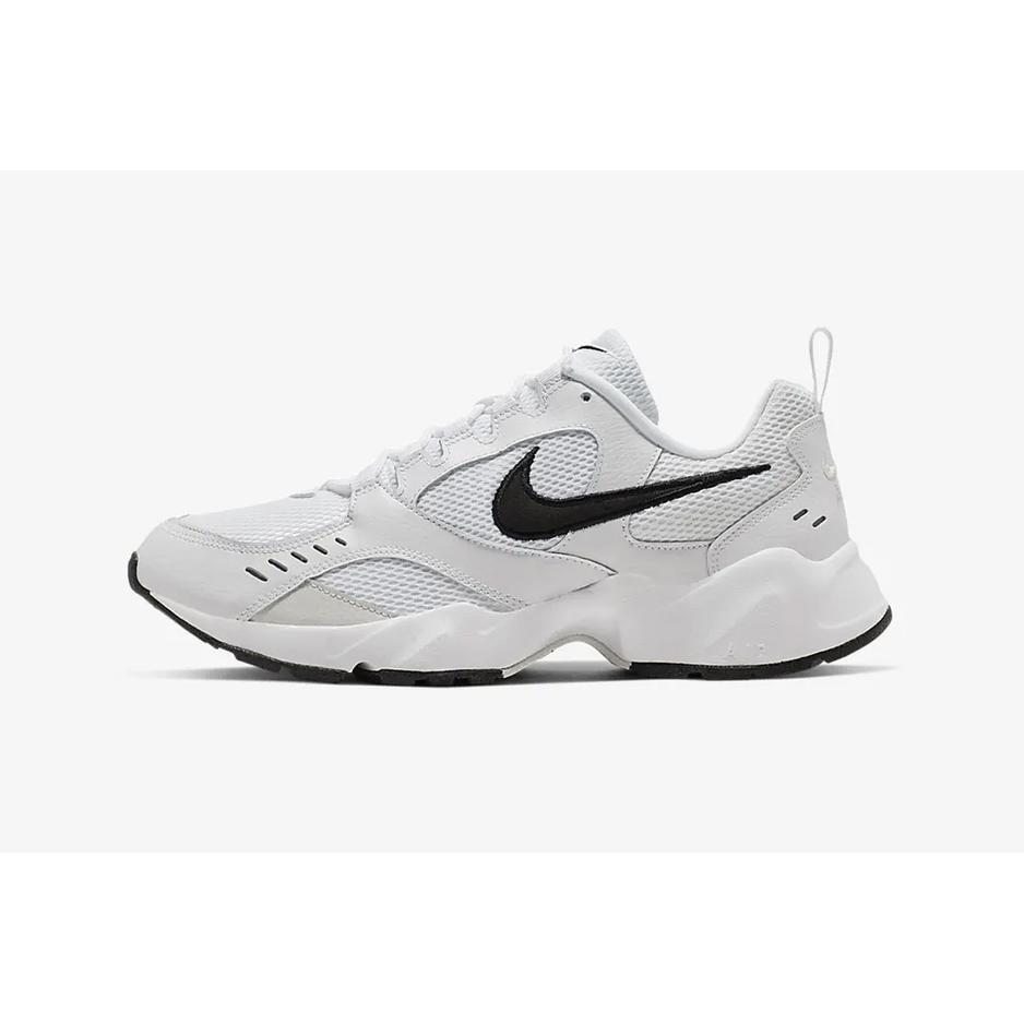 Nike Air Heights > AT4522-101