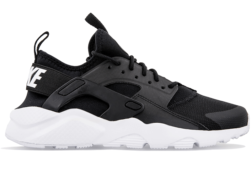 Huarache ultra junior on sale black and white