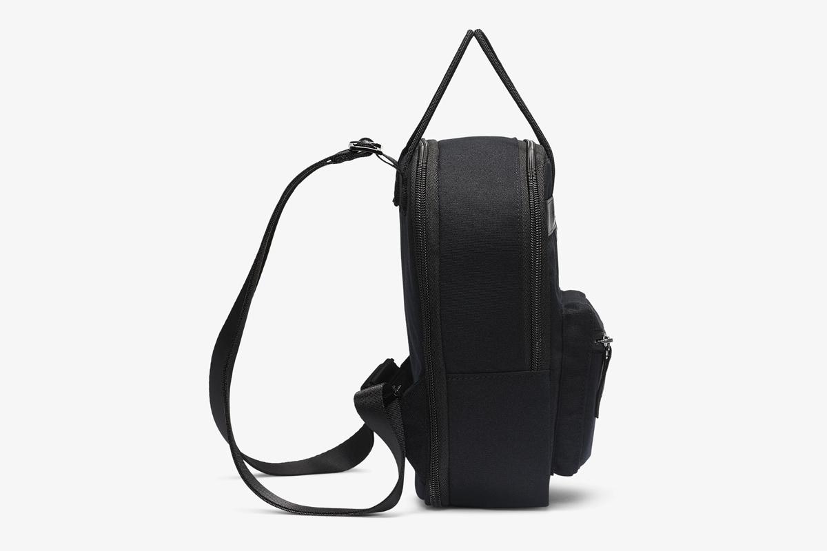 PLECAK NIKE TANJUN BA6098-010 DZIECIĘCE, CZARNY