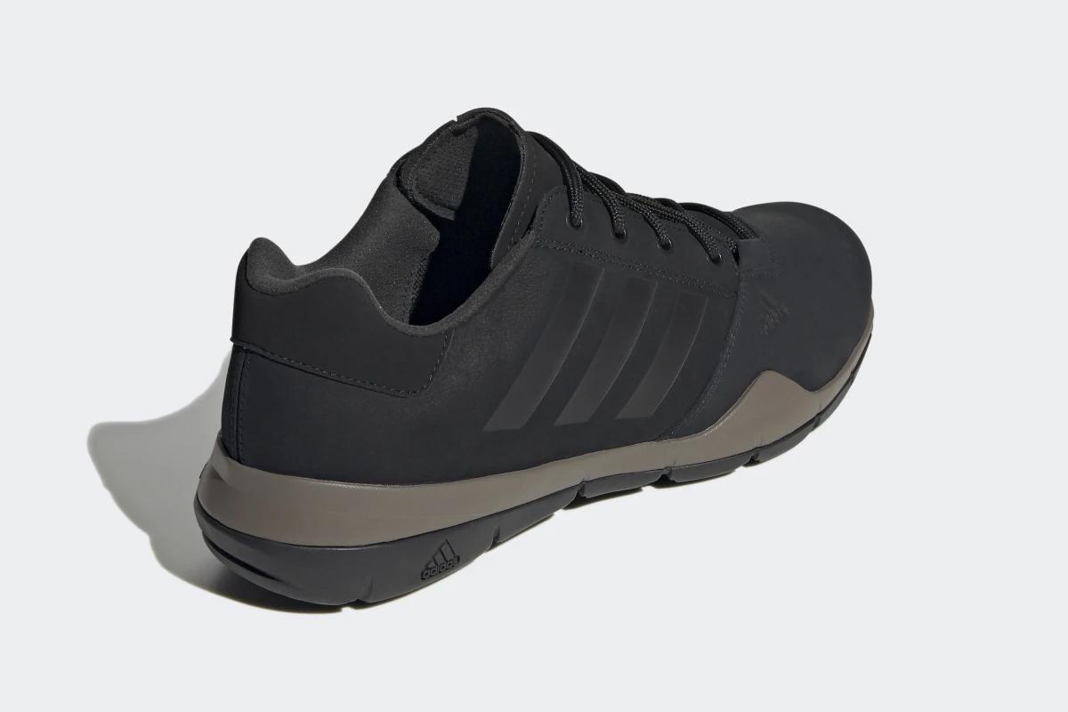 Buty adidas Anzit Dlx Hiking Shoes FX9511 męskie, czarne
