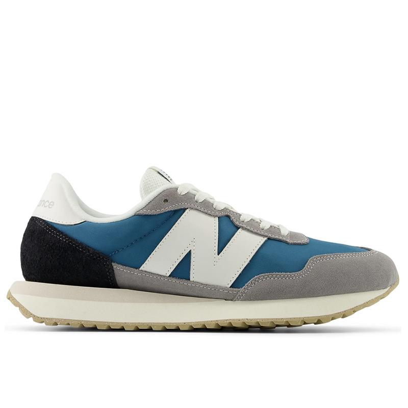 ★★New Balance★★ NBNGF21403 UNI ESSENTIAL SMALL LOGO NACI New Balance Uni EssenTial CenTer Logo ShorT Sleeve T shirT
