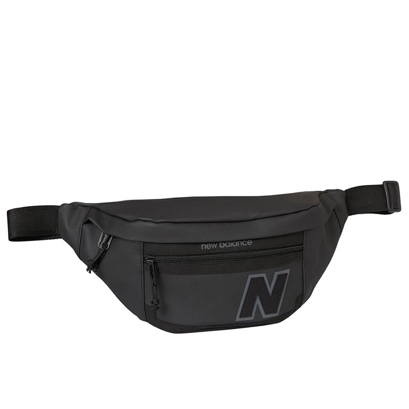 Saszetka New Balance LAB23105BKK - czarna